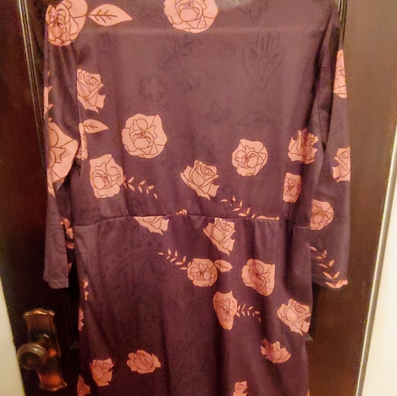 Floral print long line tee size 3x - Picture 4 of 4